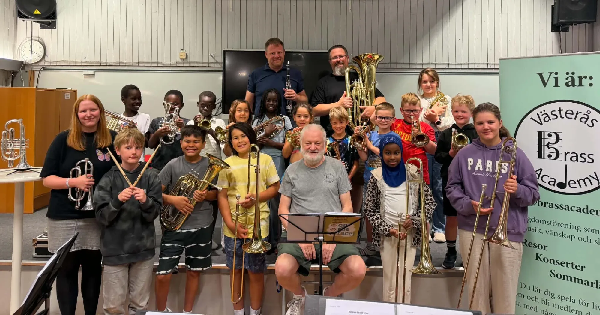 Västerås Brass Academy – hela bandet med ledare